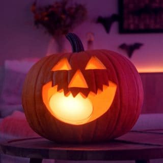 So smart, it’s spooky! Halloween smart lights | Philips Hue UK